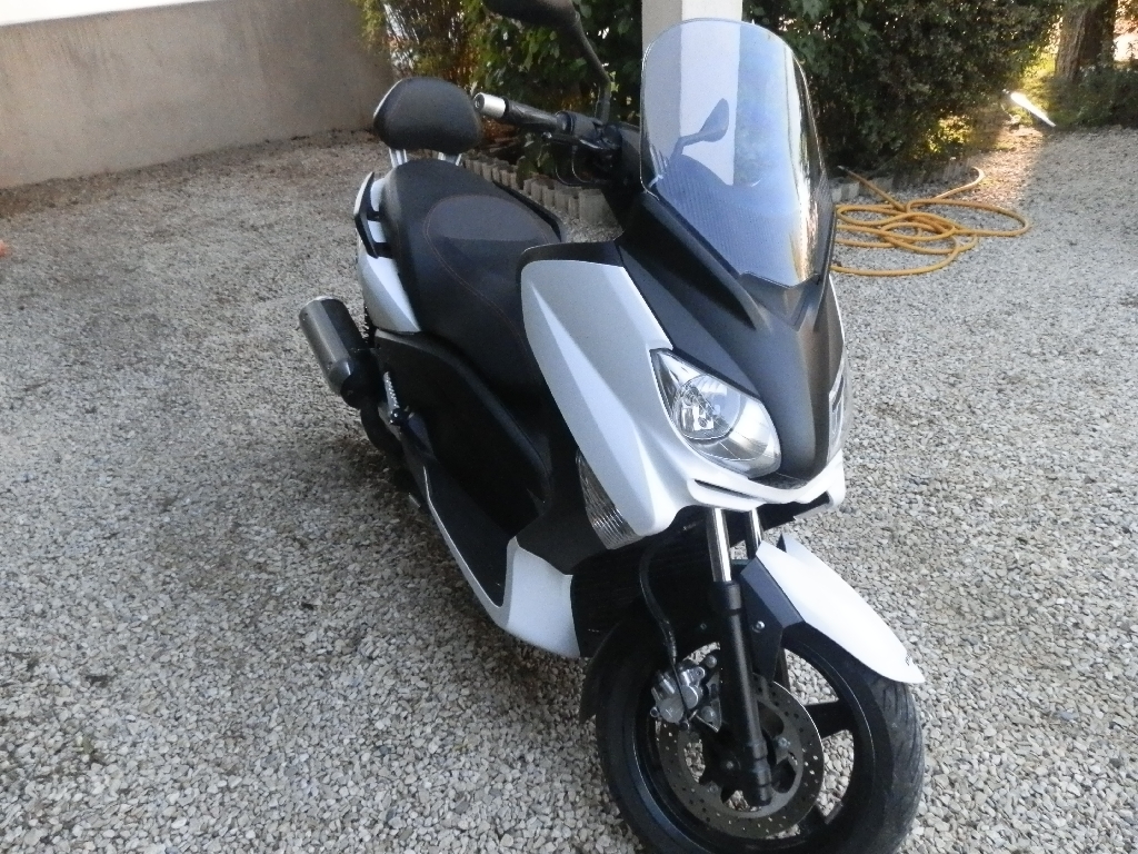 YAMAHA X-Max 125 sport 2011 photo 3