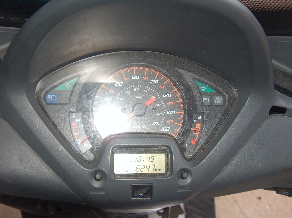 HONDA Pantheon 125  2006 photo 2