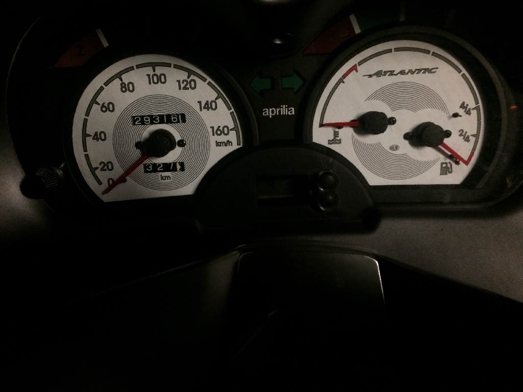 APRILIA Atlantic 125  2012 photo 2