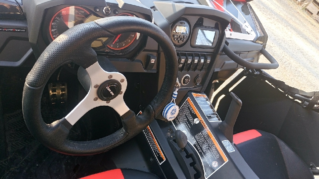 CAN-AM Maverick 1000 R MAX 2015 photo 3
