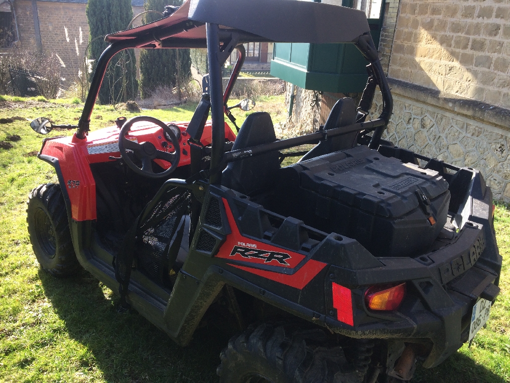 POLARIS RZR 570 Rouge 2016 photo 3