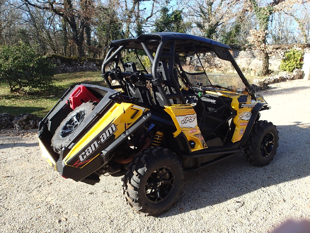CAN-AM Commander 800  2012 photo 2