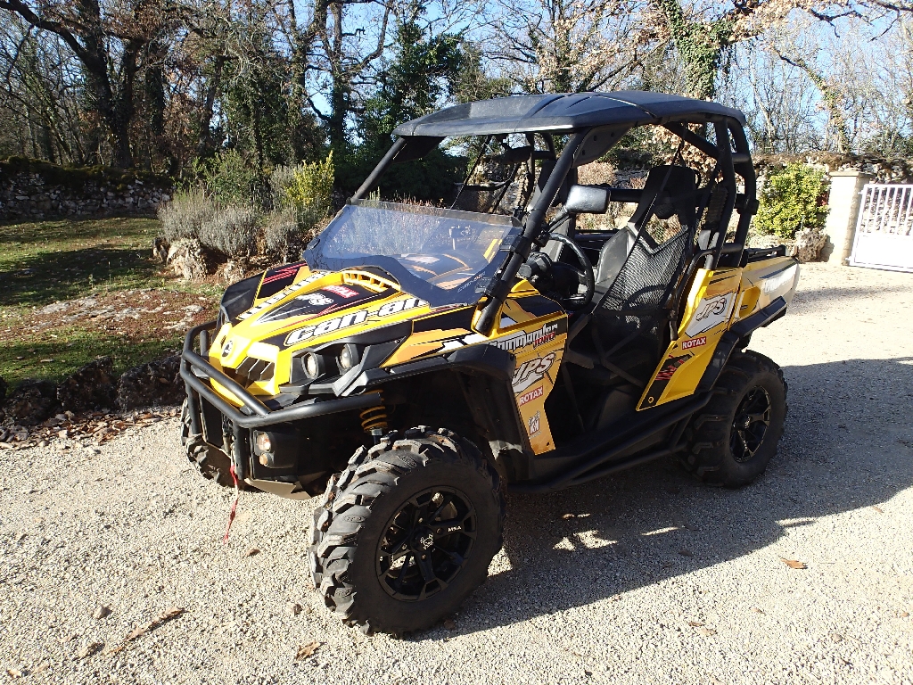 CAN-AM Commander 800  2012 photo 1