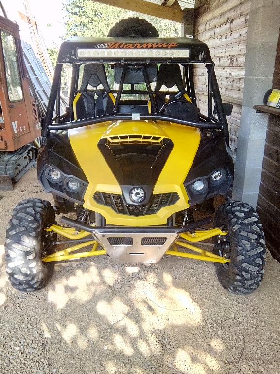 CAN-AM Commander 1000  2011