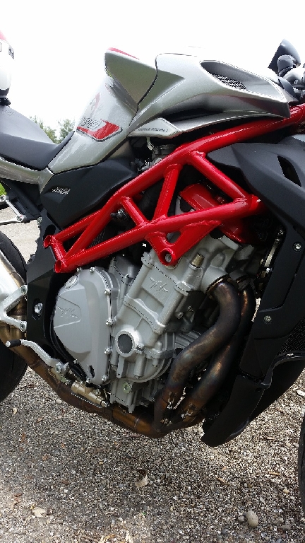 MV AGUSTA Brutale 1090  2016 photo 2