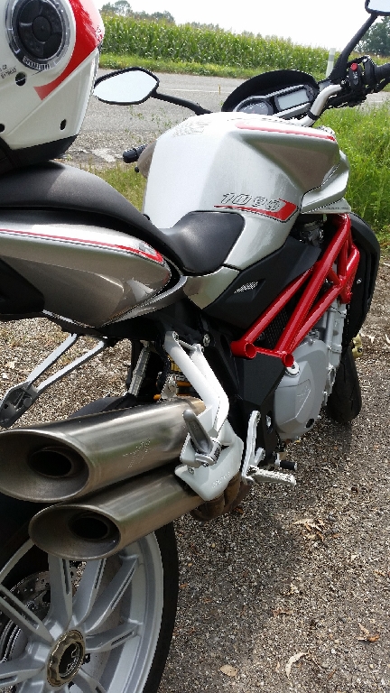 MV AGUSTA Brutale 1090  2016 photo 3