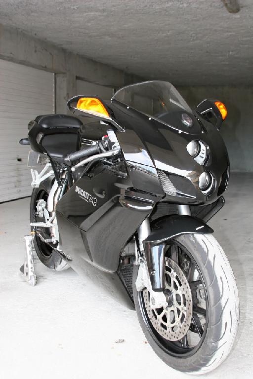 DUCATI Superbike 749 biposto 2006 photo 3