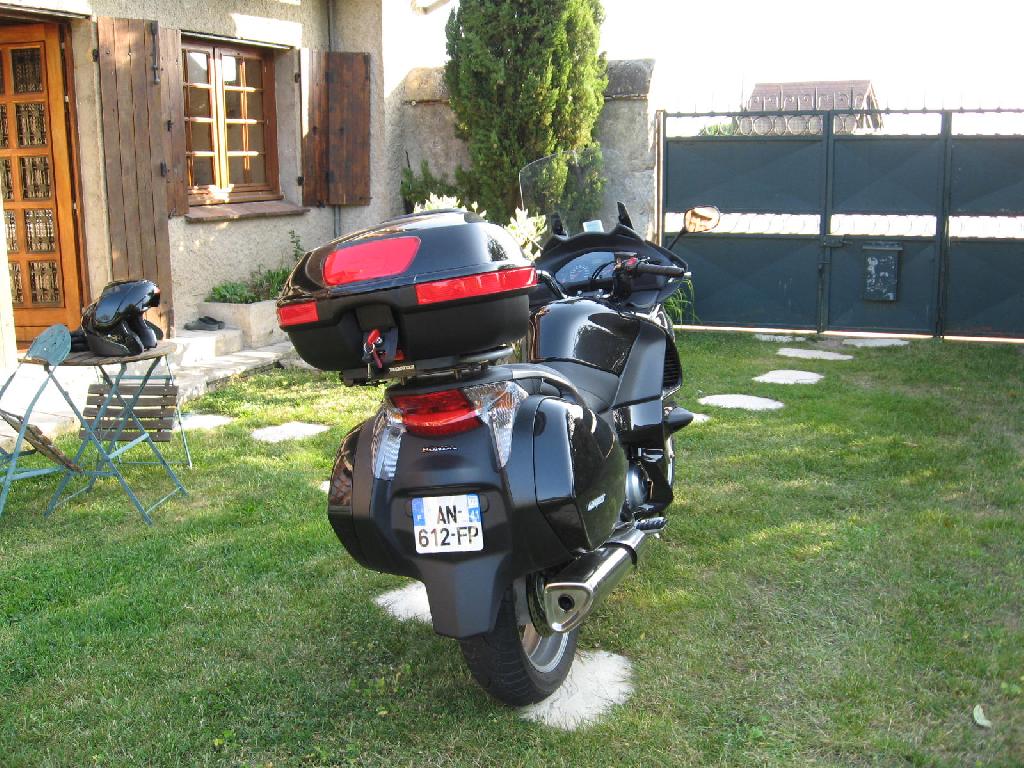 HONDA NT 700 Deauville ABS 2010 photo 2