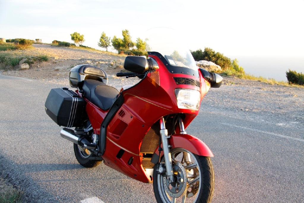 kawasaki gtr 1000 scrambler