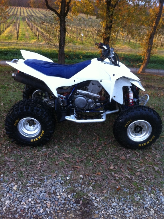 SUZUKI LTZ 400  2010 photo 2