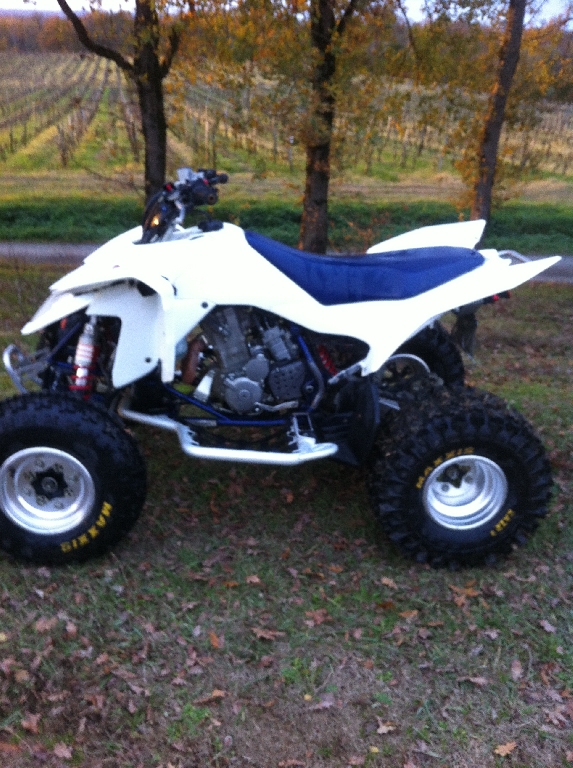 SUZUKI LTZ 400  2010 photo 3