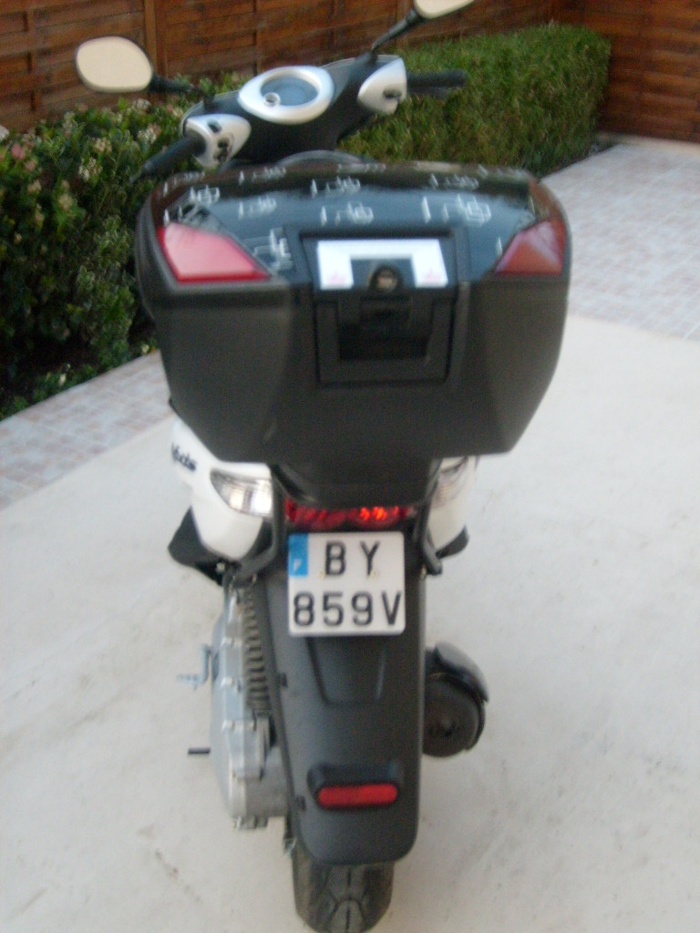 YAMAHA Neo's  2011 photo 3