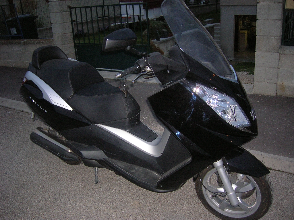 PEUGEOT Satelis 125 premium 2009 photo 3