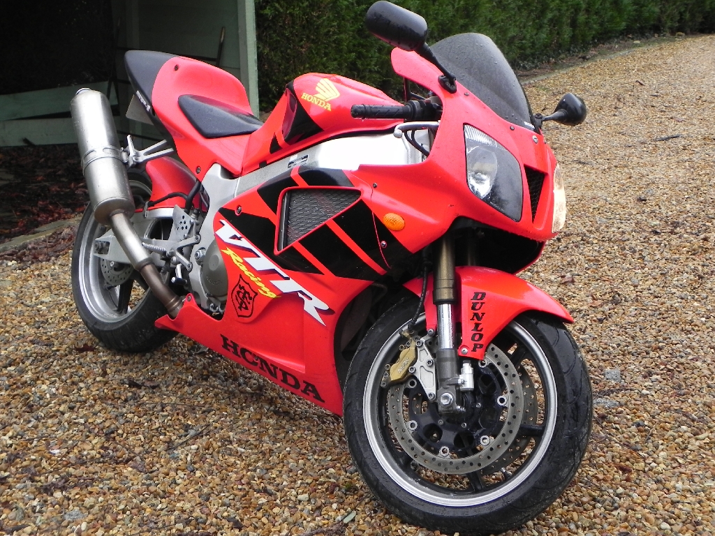 Honda vtr 1000 sp1 2000 specs #3