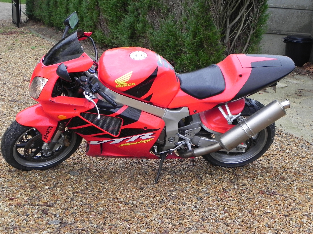 HONDA VTR 1000 SP1 2000 photo 2