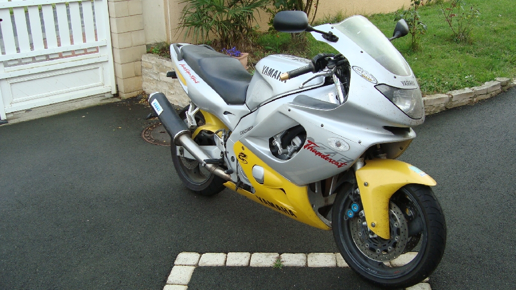 YAMAHA YZF-R6 600  1996 photo 2