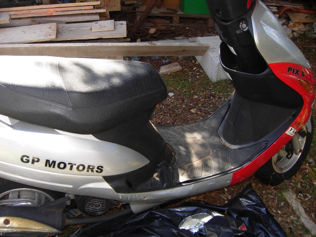 YIYING YY 50 QT-0  2008 photo 2