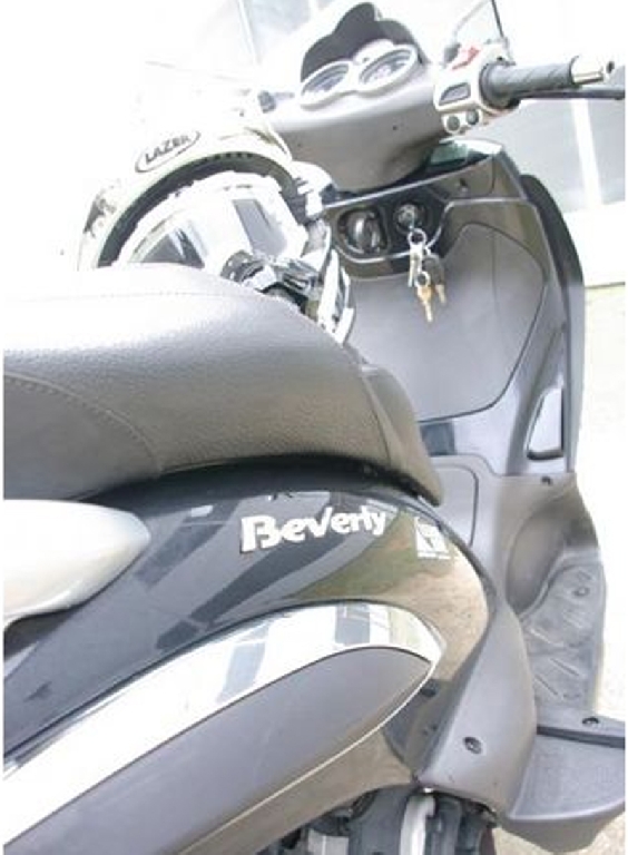 PIAGGIO Beverly 125  2006 photo 3