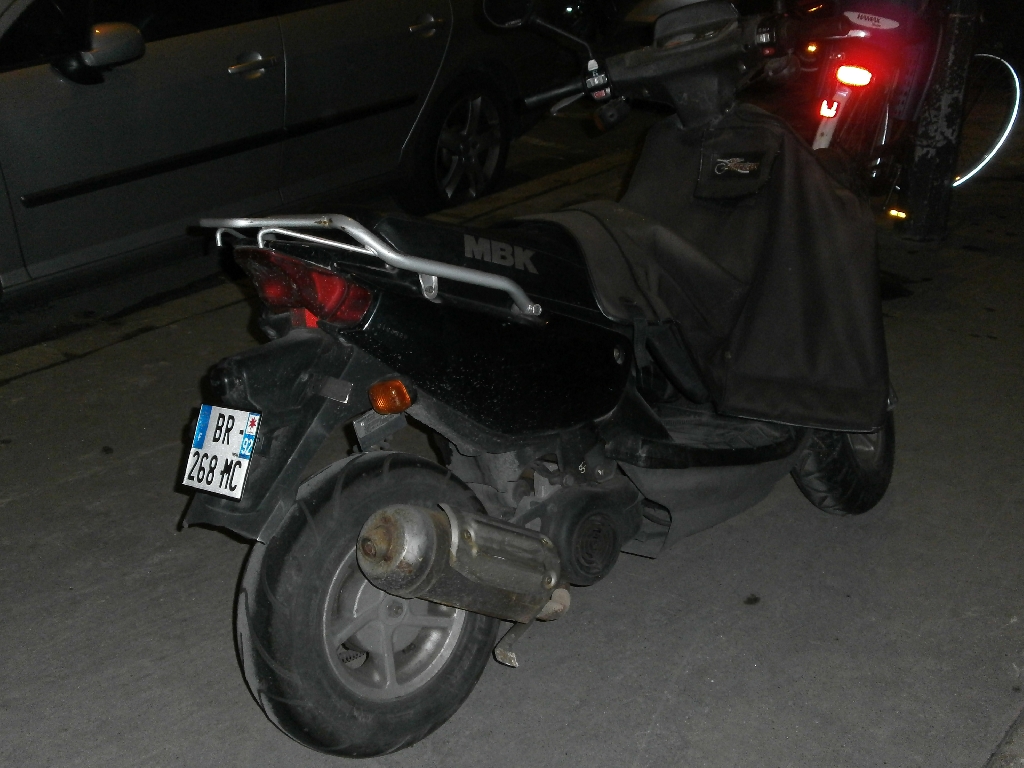 MBK Booster 100  2000 photo 3