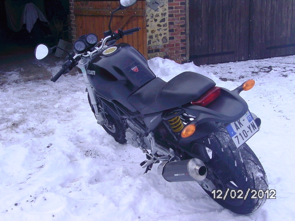 DUCATI Monster 620  2006 photo 3