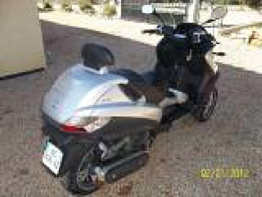 PIAGGIO MP3 400 IE 2009 photo 2