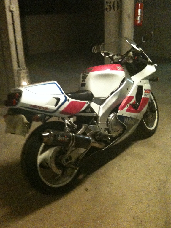 yamaha YZF-R 750  1993 photo 2