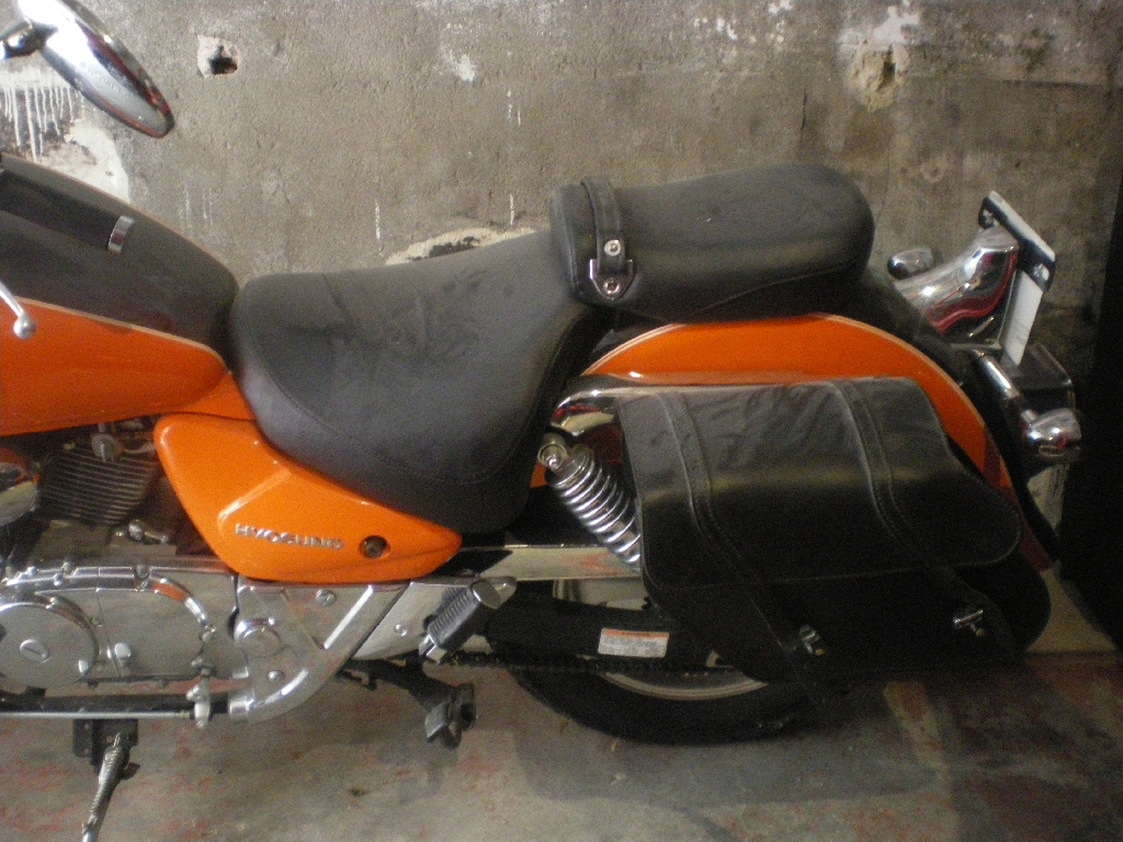 HYOSUNG GV 125  2007 photo 2