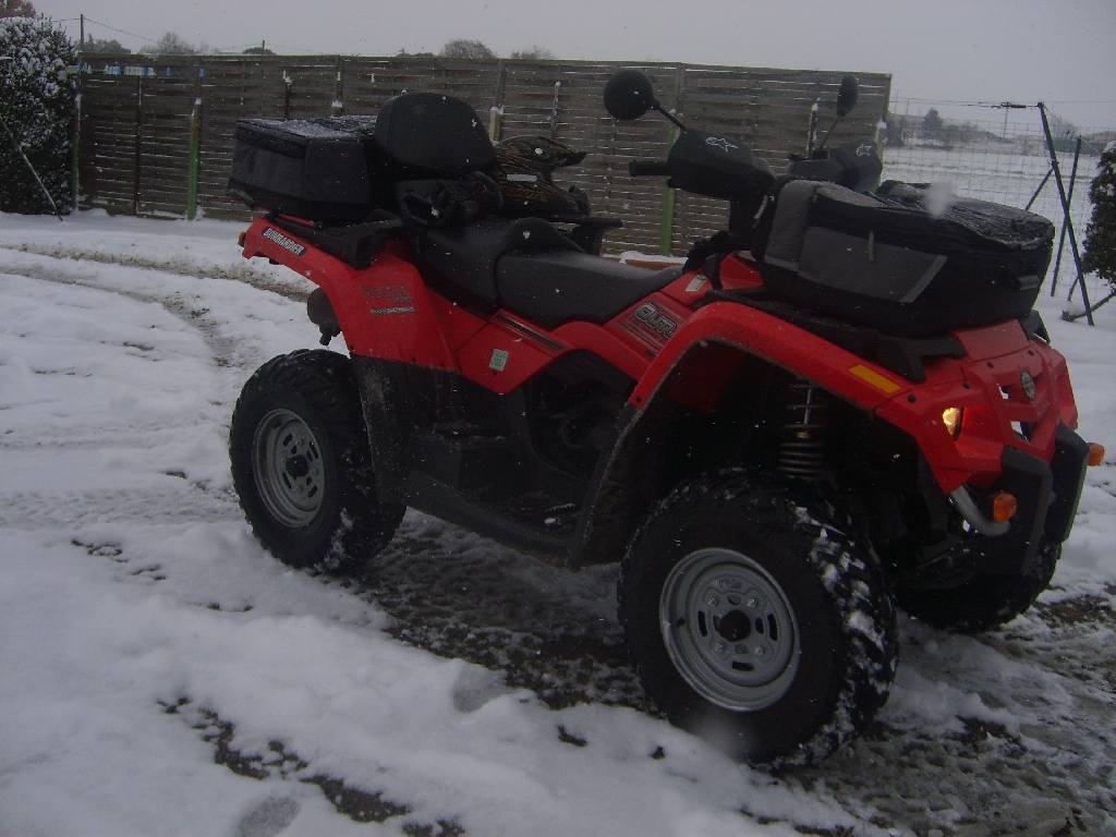 CAN-AM BOMBARDIER Outlander 400  2005 photo 2