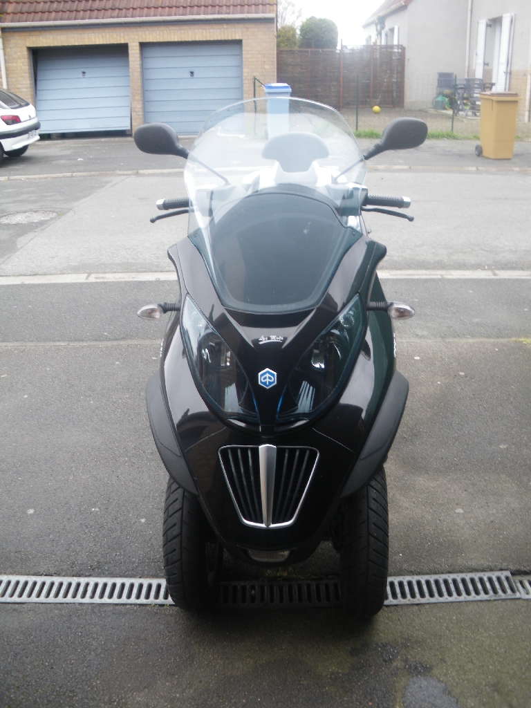 PIAGGIO MP3 400 LT 2009 photo 2