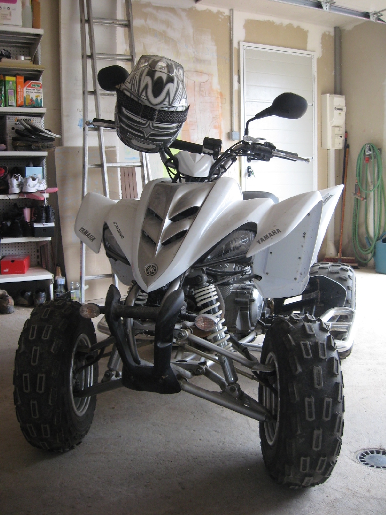 YAMAHA YFM 350 R Raptor  2006 photo 2