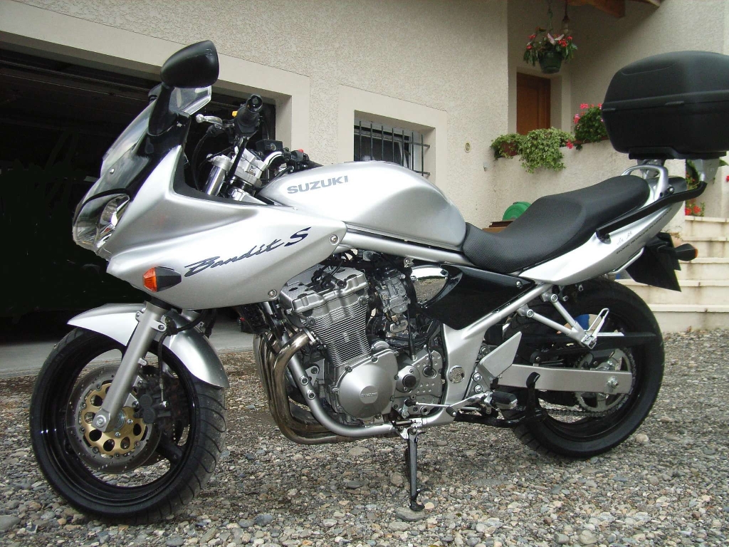 SUZUKI GSF Bandit 600 S  2003 photo 2