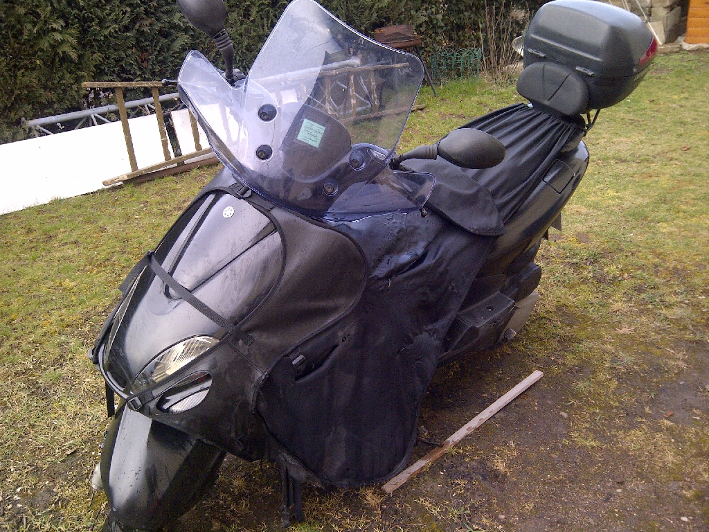 YAMAHA Majesty 125  2006 photo 2