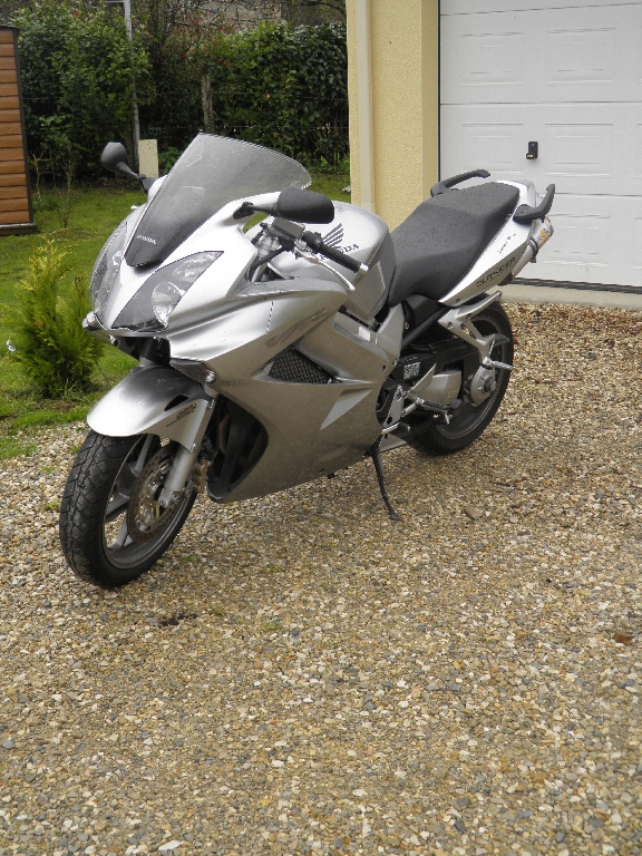 HONDA VFR 800  2007 photo 3