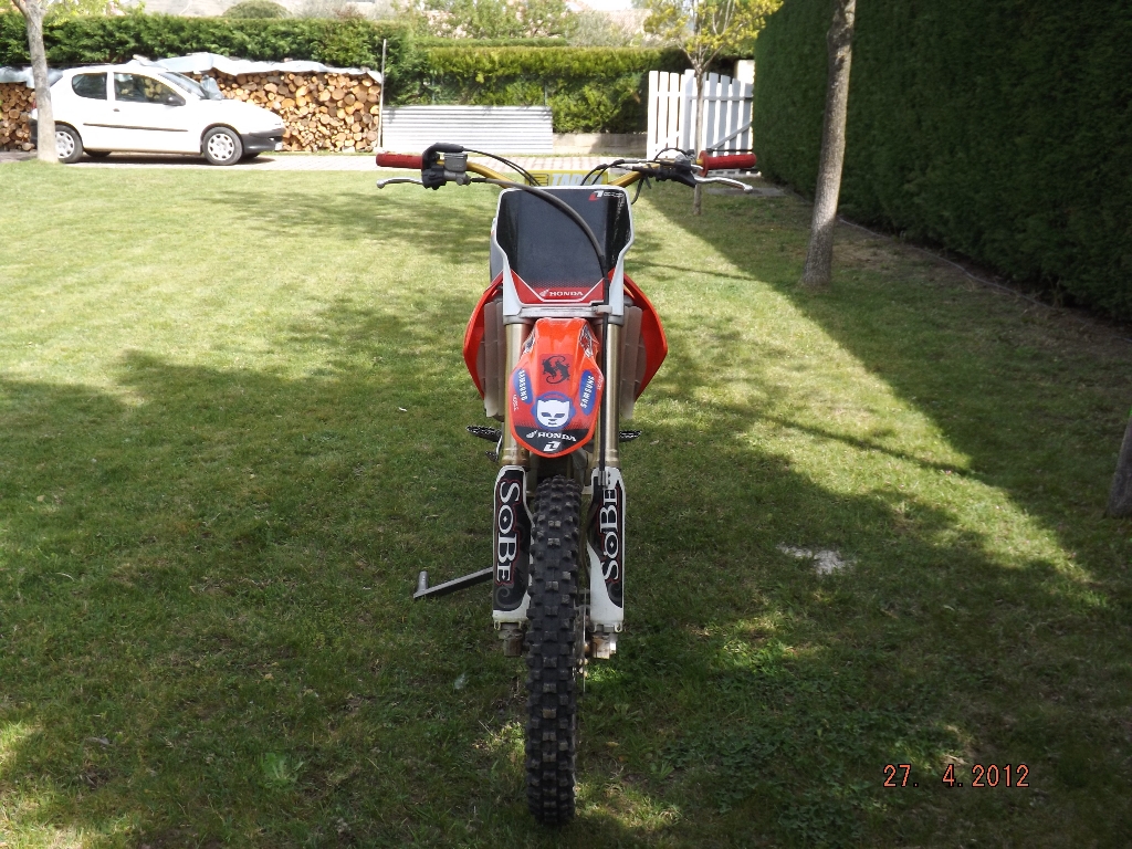 HONDA 250 CRF  2005 photo 2