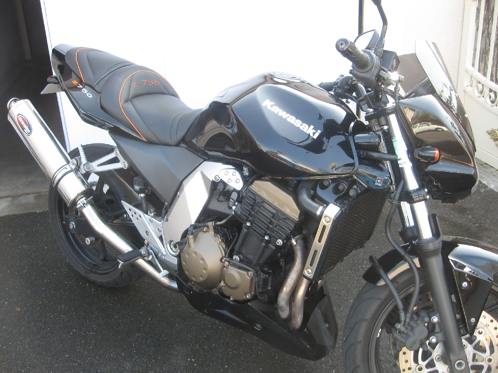 KAWASAKI Z 750  2007 photo 2