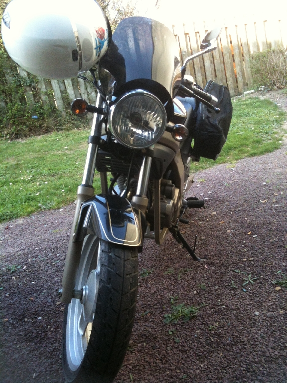 DAELIM Roadwin 125  2004 photo 3