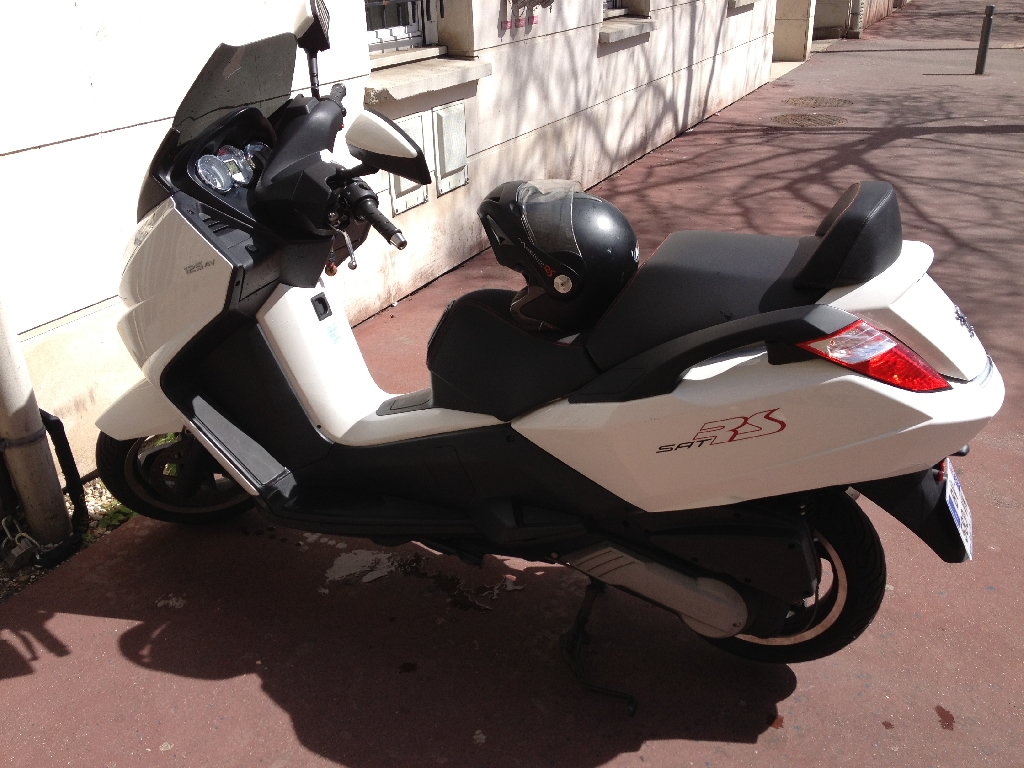 PEUGEOT Satelis 125 RS 2011 photo 2
