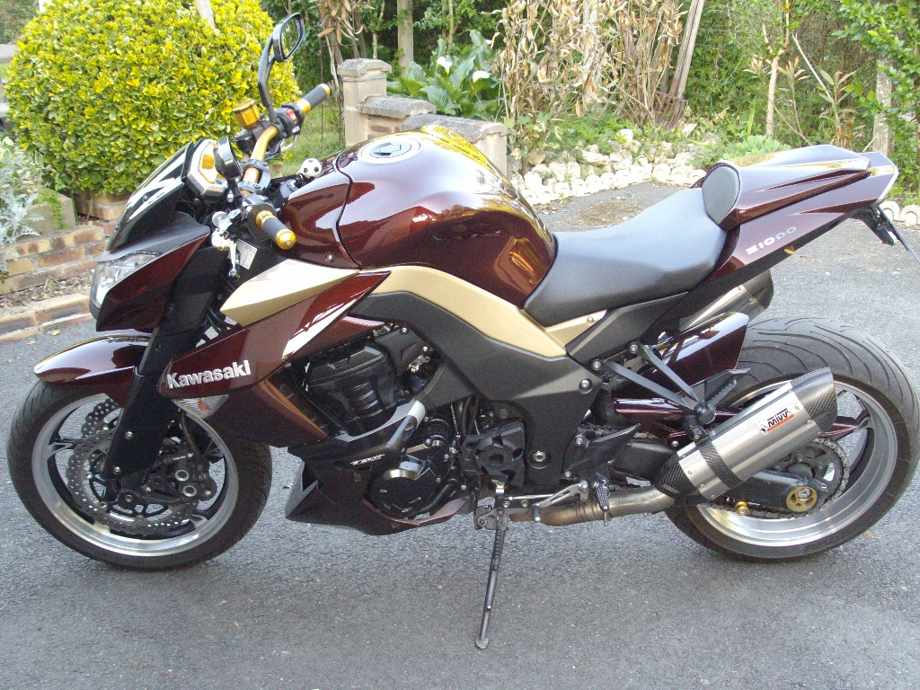 KAWASAKI Z 1000  2010 photo 2