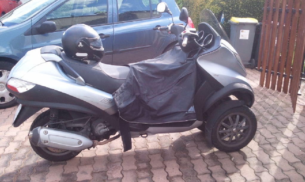 PIAGGIO MP3 125  2006 photo 3