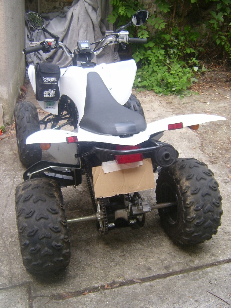 YAMAHA YFM 250 R Raptor  2011 photo 2