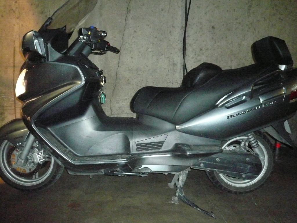 SUZUKI Burgman 650 EXECUTIVE ABS  2010 photo 2
