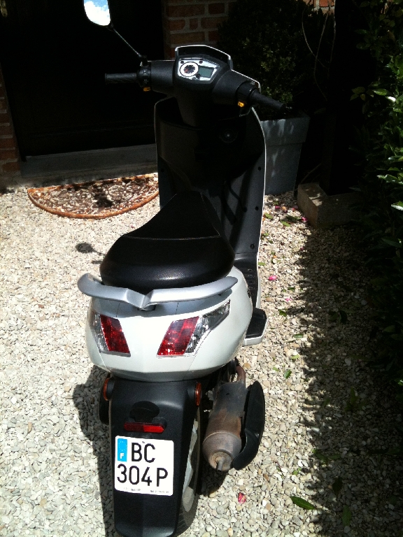 PEUGEOT Vivacity 50  2010 photo 3