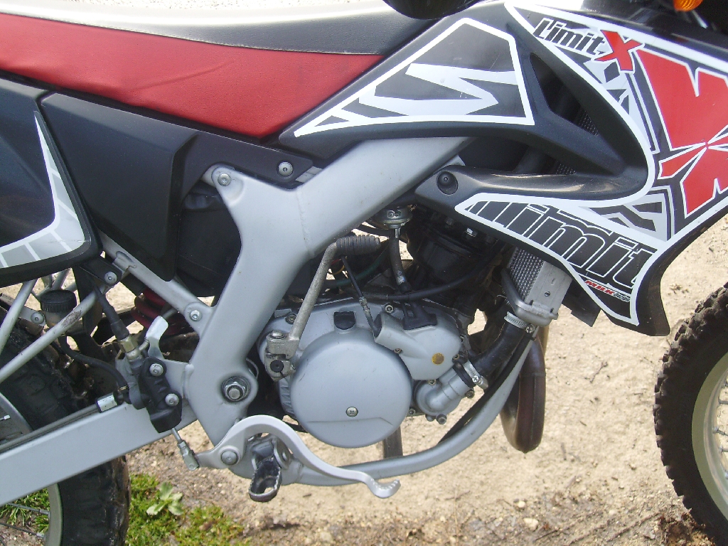 MBK X-Limit Enduro 50  2006 photo 2