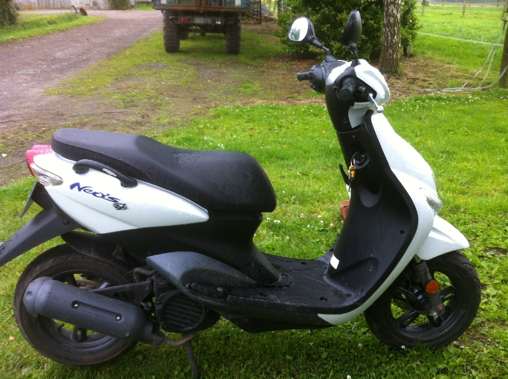 YAMAHA Neo's  2012 photo 2