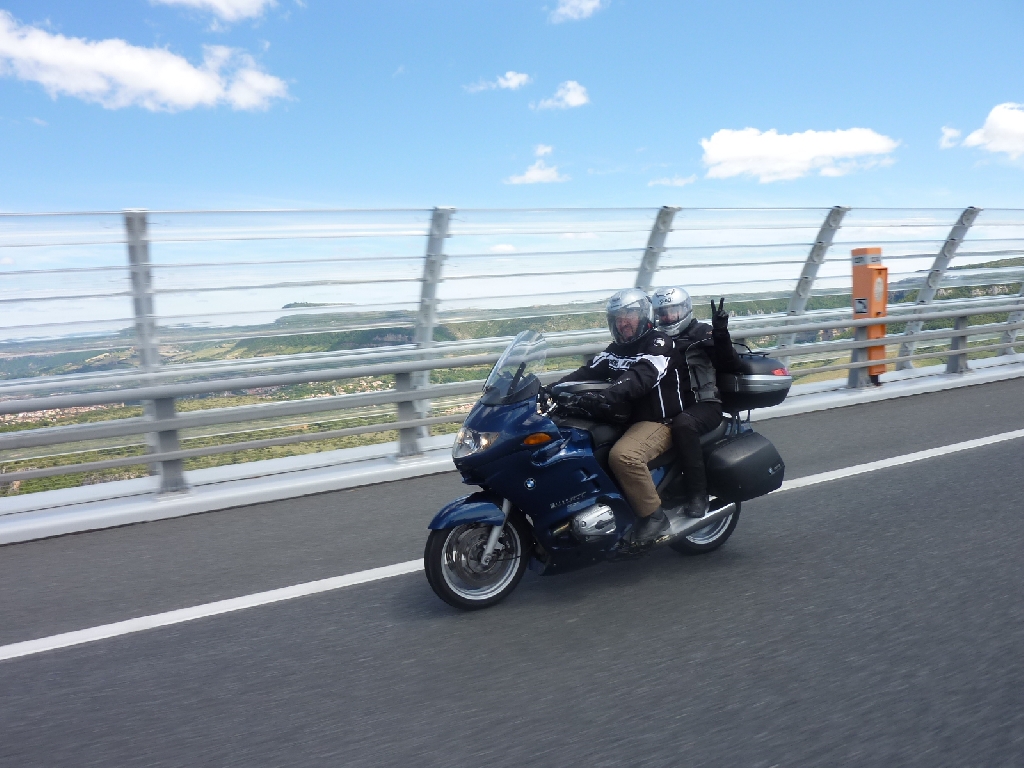 Мотоцикл БМВ r1200 с коляской