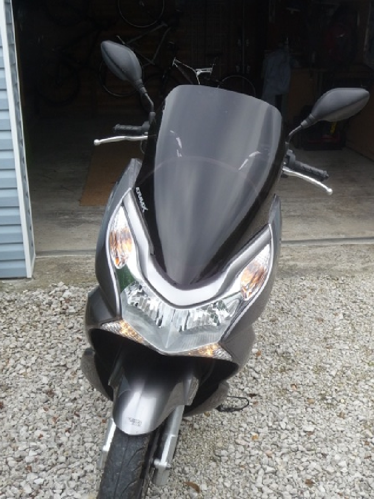 HONDA PCX 125  2010 photo 2