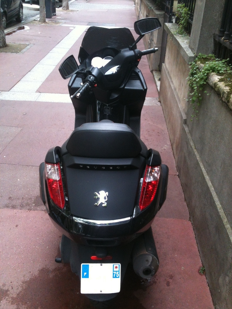 PEUGEOT Satelis 125 BLACKSAT Executive 2011 photo 3