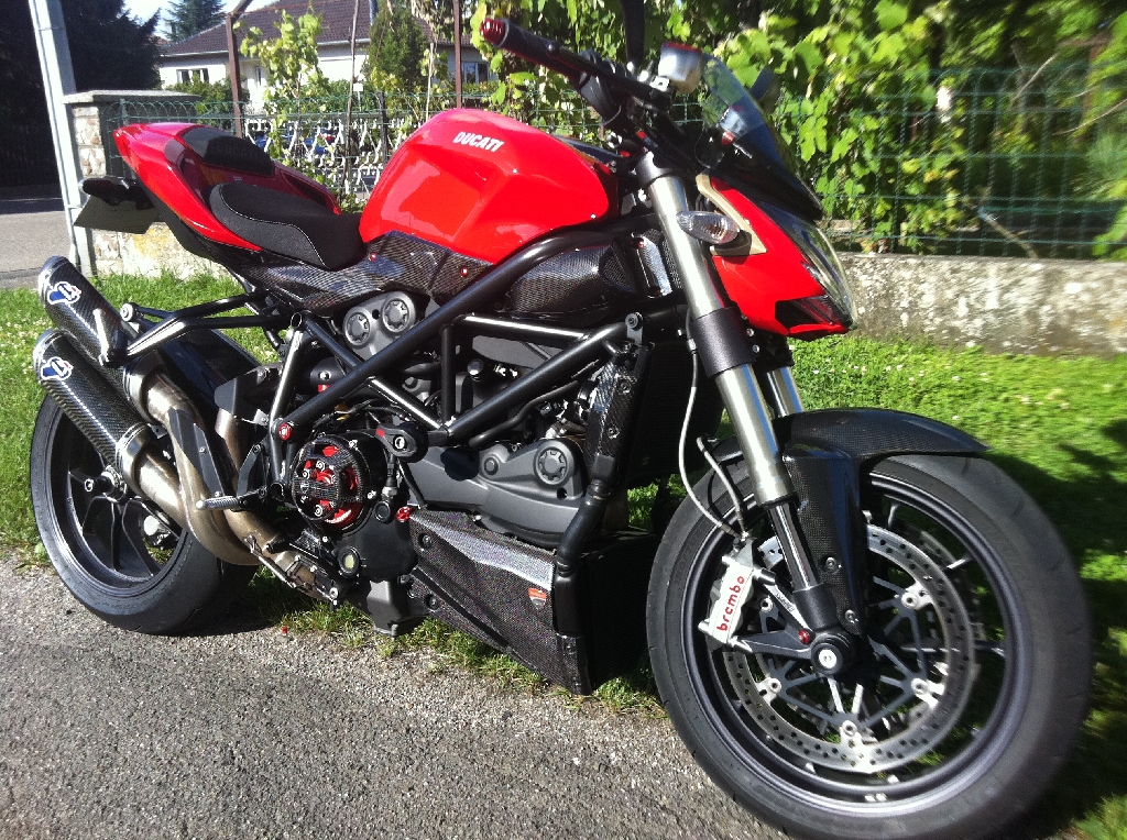 DUCATI Streetfighter 1098  2010 photo 2