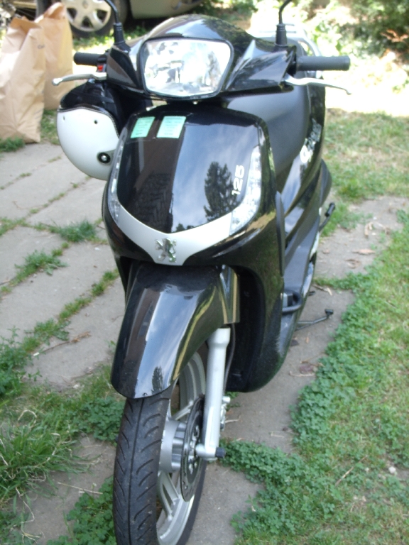 PEUGEOT Tweet 125  2010 photo 3