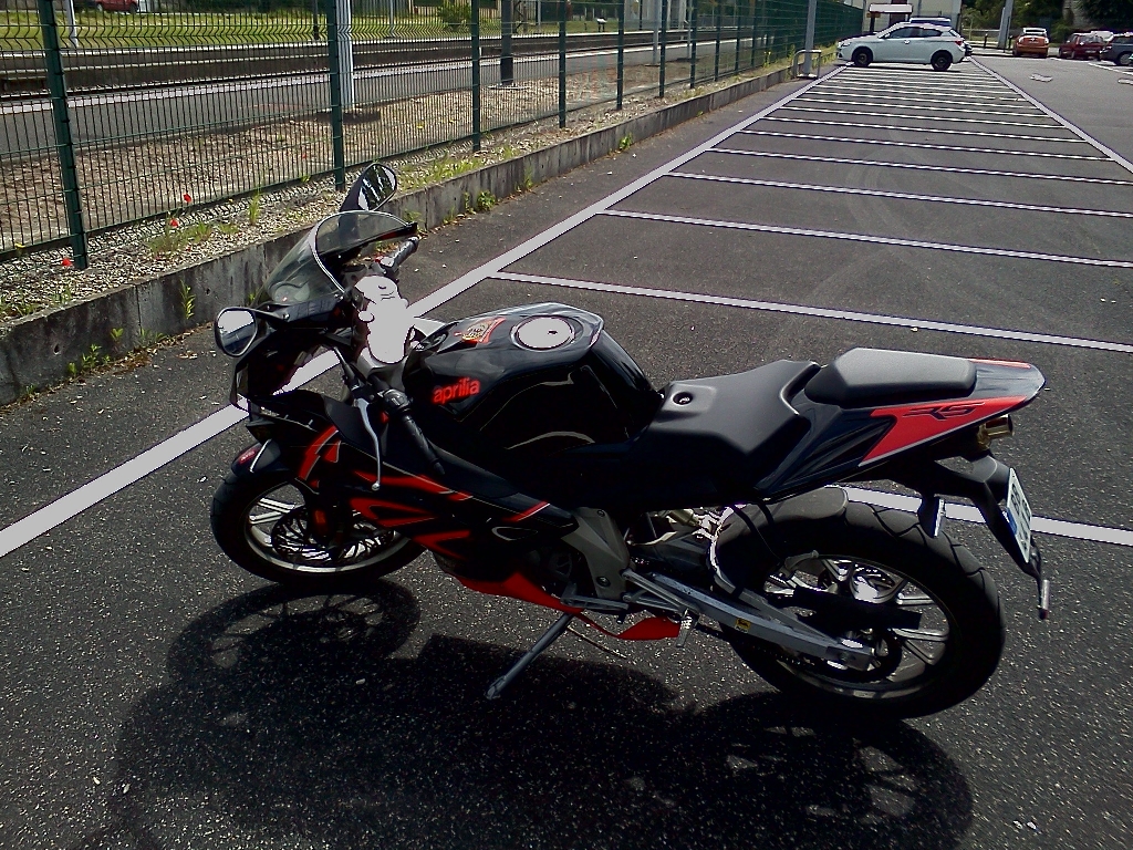 APRILIA RS 50  2010 photo 2
